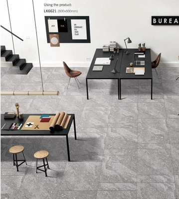 acheter Carreaux de murs extérieurs résistants à l'usure 600x600 mm et carreaux de porcelaine gris clair pour centre commercial et maison fabrication en ligne