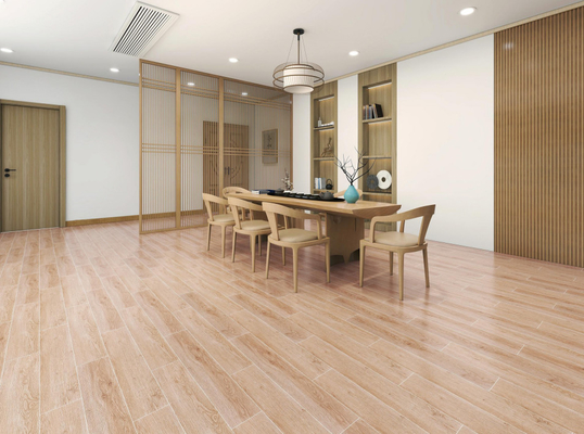 La porcelaine ISO9001 en bois couvre de tuiles la bande kaki pour la décoration 0.95cm de carreaux de céramique de mur de plancher d'appartement de la chambre à coucher 15*90cm