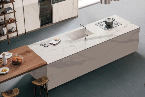 AAA 160x320cm Carreaux de plancher de roche plaque de pierre sintrée Téléviseur blanc arrière-plan mural Bureau de bureau