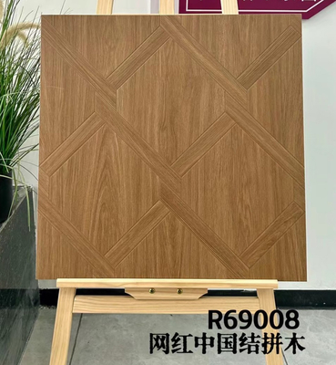 Carreaux en céramique de bois marron 60x60cm et carreaux de sol intérieurs pour la conception de la chambre à coucher