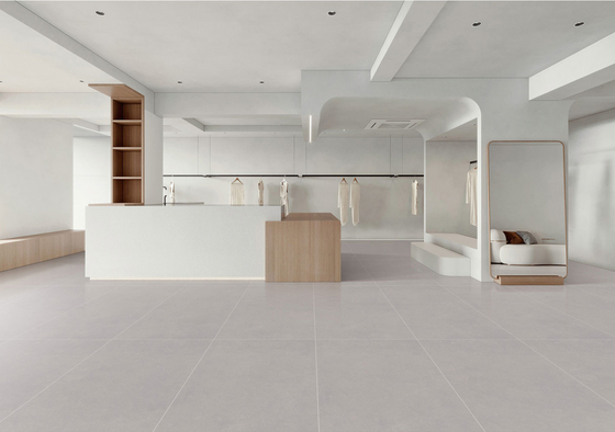 Carreaux de porcelaine douce vitrée mate gris clair 600x1200mm et carreaux de sol intérieurs pour la chambre à coucher