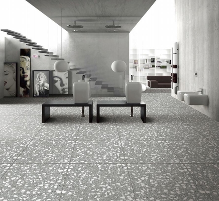Pas de carreaux de décoloration et mur intérieur 600x600mm Carreaux de porcelaine gris pour le design de la douche