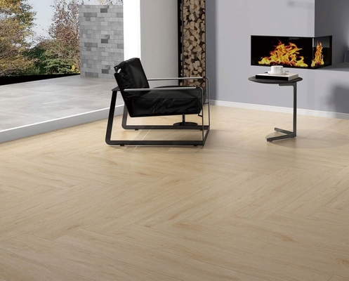 Résistant à l'humidité 200x1200 mm Bandes de porcelaine en bois jaune brun Eco-friendly Floor Strips Pour la décoration
