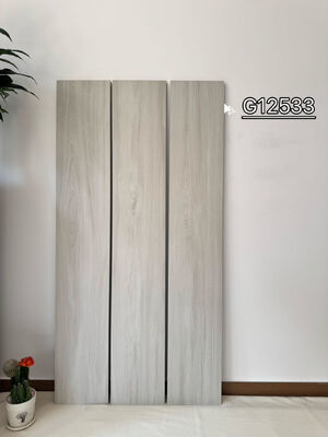 Carreaux de sol en porcelaine à l'intérieur brun mat résistant aux acides 200x1200mm pour le salon et le bureau