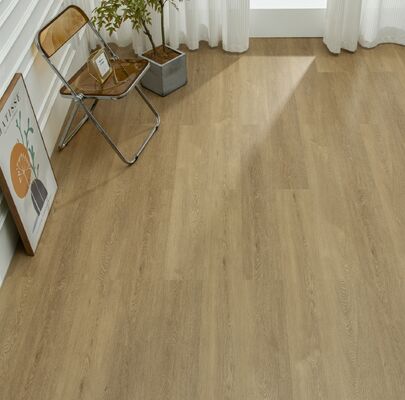 Résistant à l'humidité 1220x180 mm Épaisseur 5 mm Plancher intérieur Marron SPC Plancher revêtement UV Modèle en bois pour la reconstruction