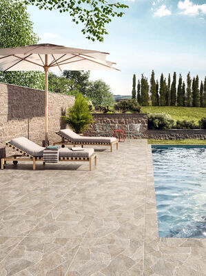 Anti-glisse résistant à l'usure brique de feu de qualité AAA imperméable à l'humidité style pierre beige imperméable à l'eau 598x598mm épaisseur 12mm plancher de cour extérieur et murs carreaux en céramique pour la décoration