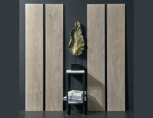 ISO9001 a rectifié le bord Matte Grey Porcelain Tile Wood Gray 60Boxes/Plt